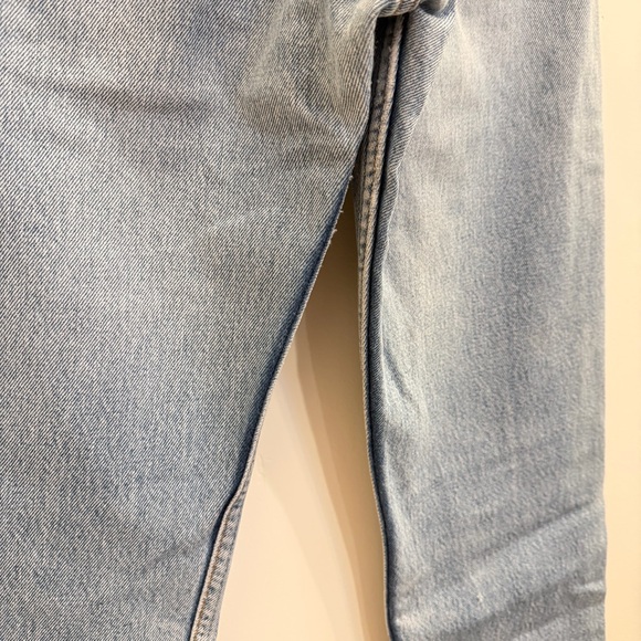 VINTAGE Levi's 501 Light Blue Straight Leg Women's Jeans - Picture 7 of 10